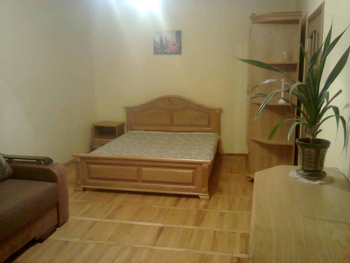 Apartment With Balcony Lviv Eksteriør bilde