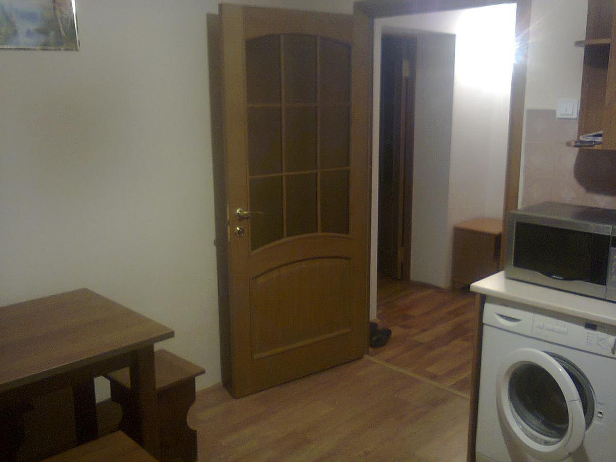 Apartment With Balcony Lviv Eksteriør bilde