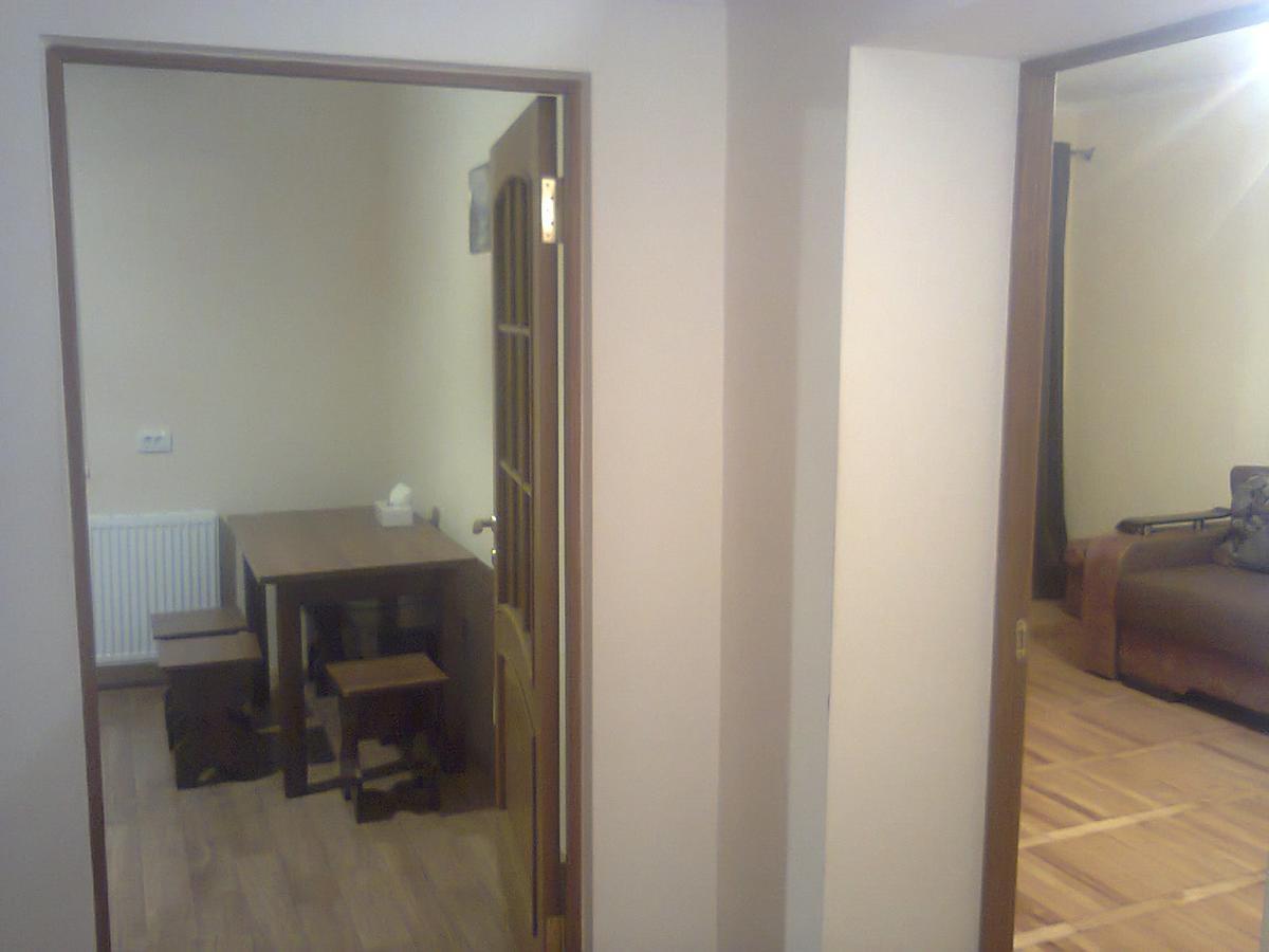 Apartment With Balcony Lviv Eksteriør bilde